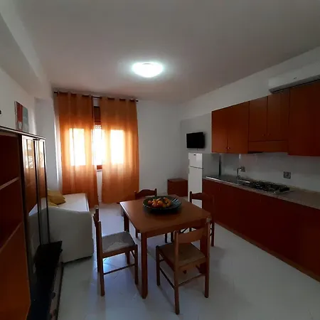 Residenza Al Mare A Calalunga Di Apartamento *