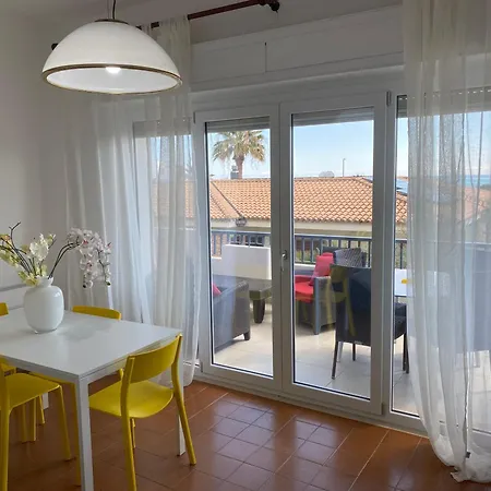 Apartment Residenza Al Mare A Calalunga Di *